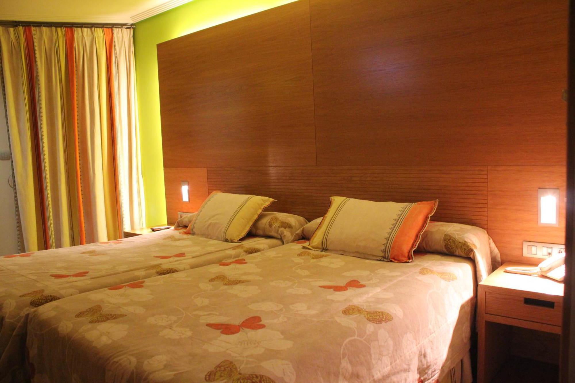 Hotel Lino Vigo Pokoj fotografie
